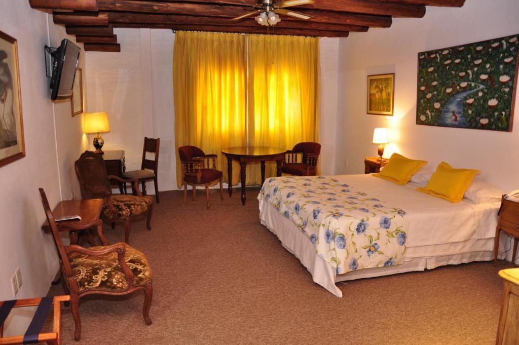 Hotel La Castellana Paysandú Szoba fotó
