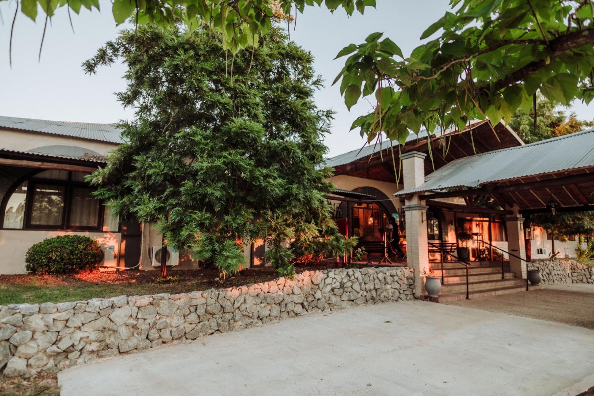 Hotel La Castellana Paysandú Kültér fotó